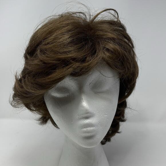 Henry Margu Synthetic Wig Short Layer 100% Modacrylic Fiber MIJ VTG Auburn Brown - Picture 1 of 12